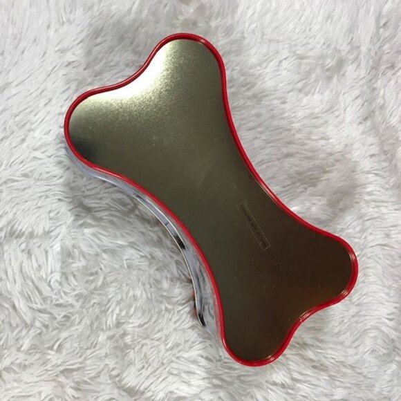 NWOT Disney's 101 Dalmatians Bone Shaped Tin - Picture 9 of 10